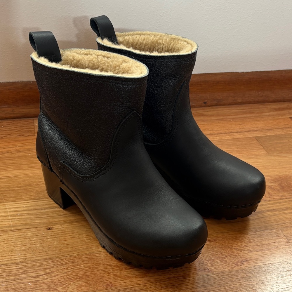 No. 6 Shearling-Lined Clog Boots 8-8.5
